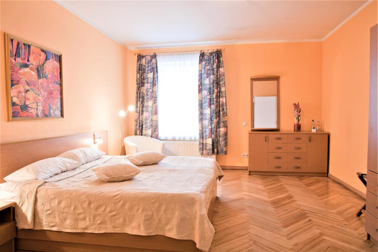 Rixwell Konventa Seta Design